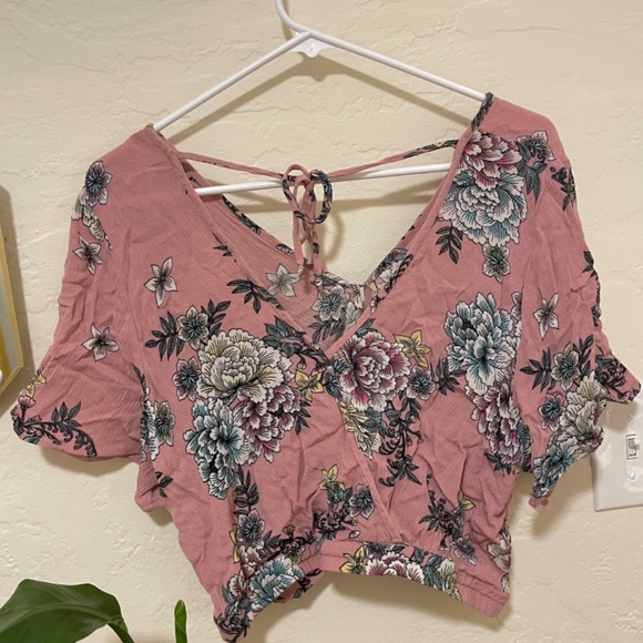 Lightweight soft, pink, blouse - Picture 2 of 3